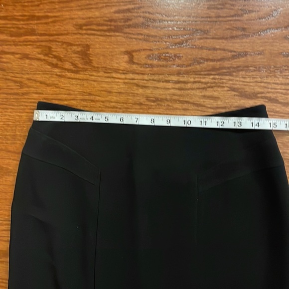 MaxMara MADE IN ITALY black pencil flare skirt side zip / pleated back mid hem 8 - Picture 11 of 14